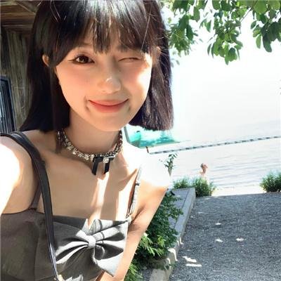 壁花女孩梦游中